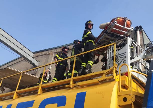 Vigili del Fuoco Legnano - Operaio caduto in una cisterna