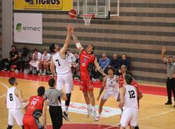 Basket Legnano contro Varese Campus