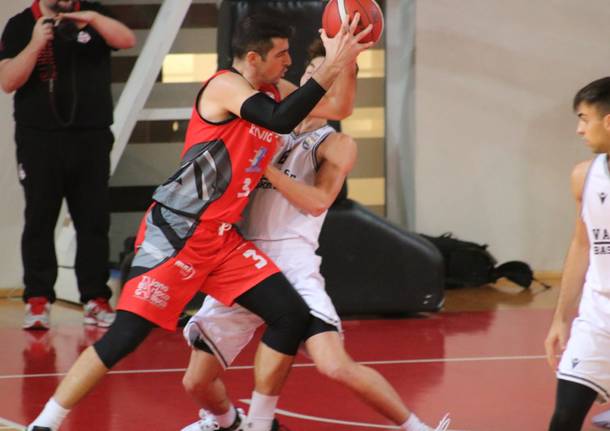 Basket Legnano contro Varese Campus