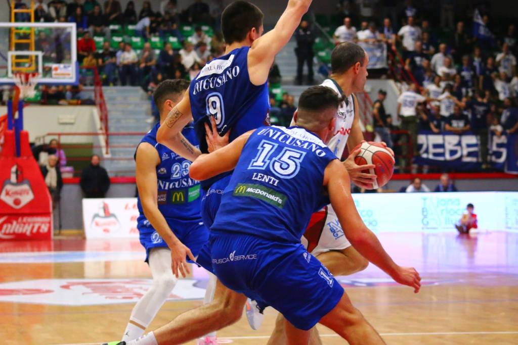 Basket Legnano sfida Libertas Livorno