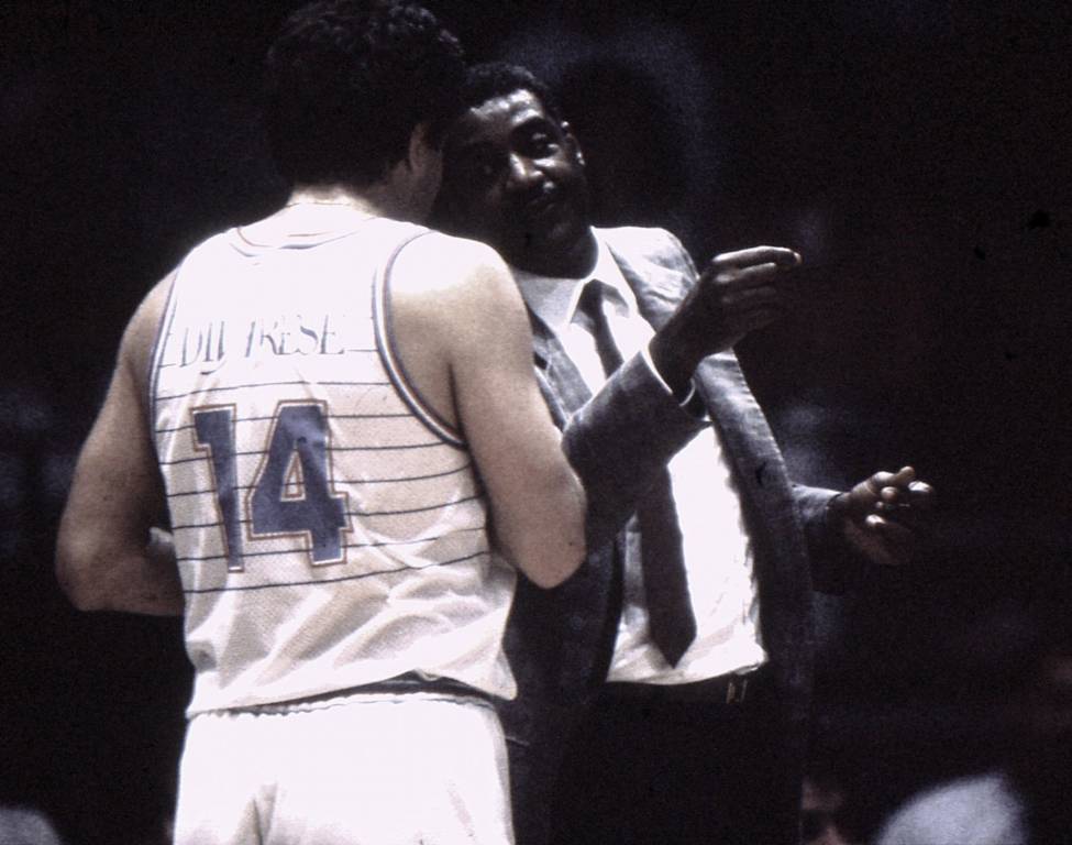 Capitan Meo Sacchetti a colloquio con Isaac