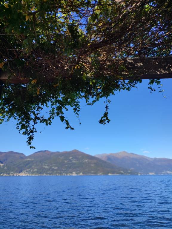 L\'autunno sul lago a Luino
