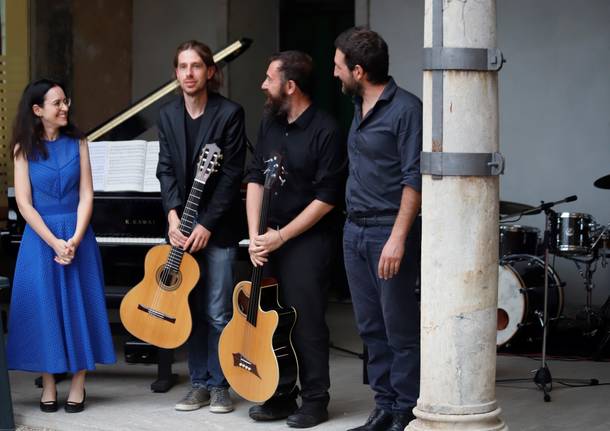 Momenti musicali 2022-23: La chitarra classica incontra il trio jazz