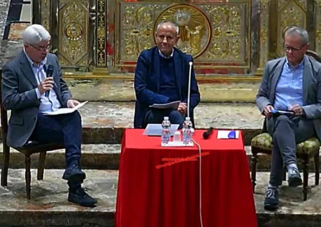 don Juliàn Carròn a Legnano apre le serate del Centro Culturale San Magno