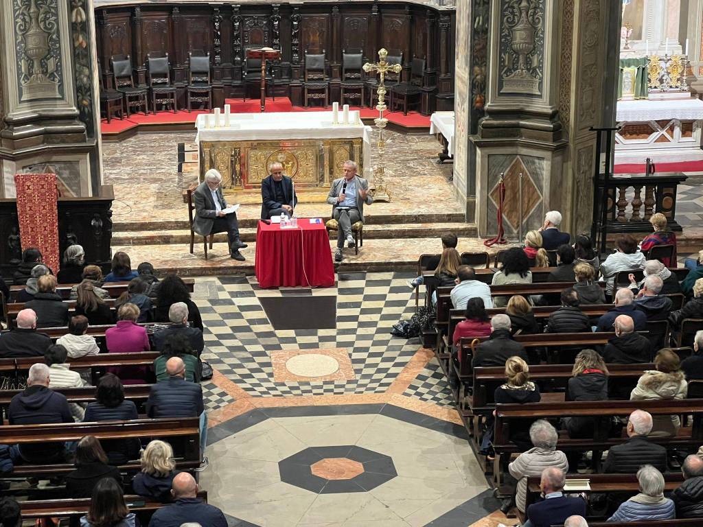 don Juliàn Carròn a Legnano apre le serate del Centro Culturale San Magno