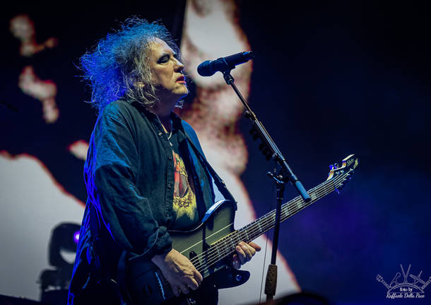 The Cure in concerto al Mediolanum Forum di Assago di Milano – Le foto del 4 novembre 2022