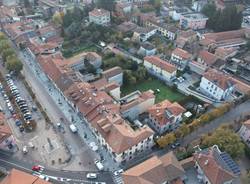 Il nuovo look di via Garibaldi a Gavirate