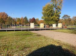 Installazione pista del ghiaccio a Legnano