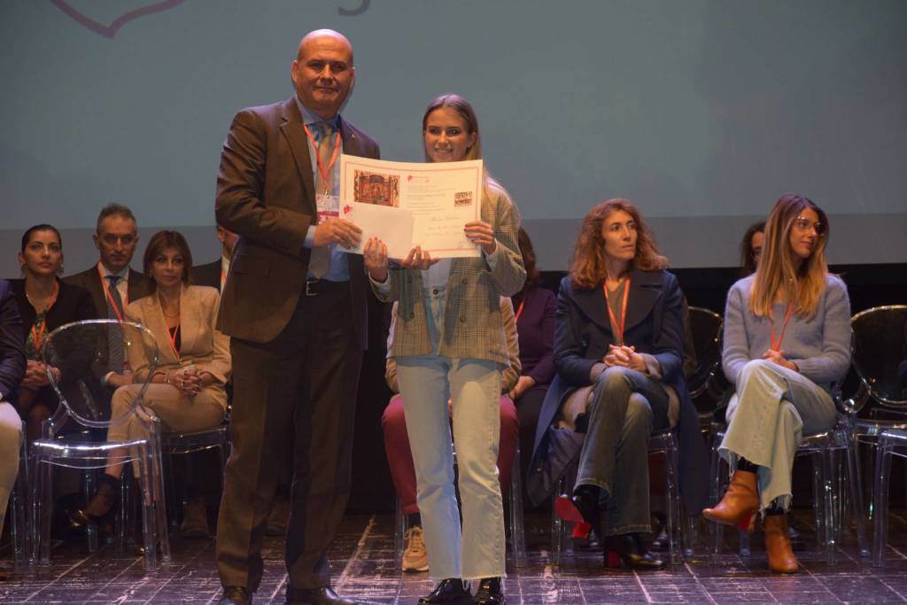 La cerimonia di assegnazione delle borse di studio promossa dalla Fondazione Famiglia Legnanese