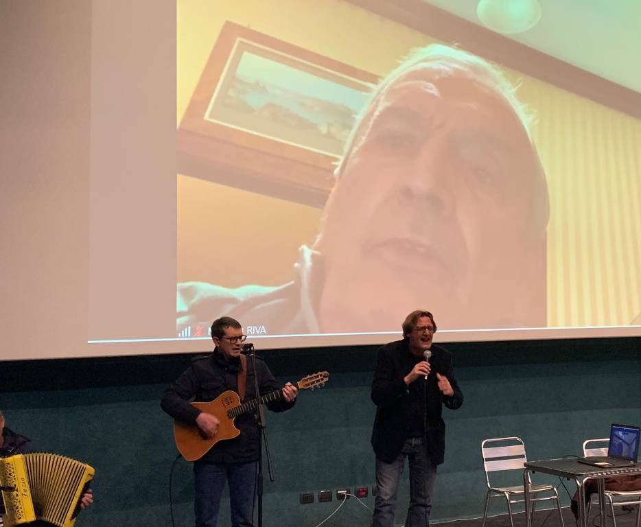 La notte di Gigi Riva al MIV di Varese