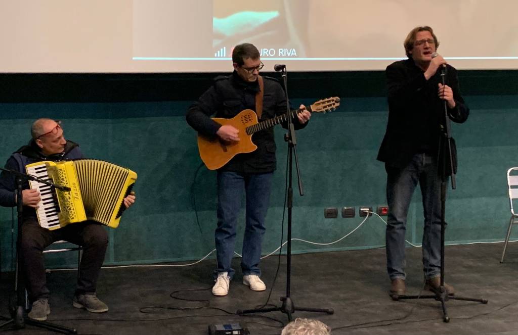 La notte di Gigi Riva al MIV di Varese