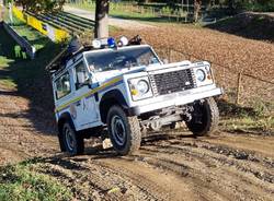 Protezione civile di Legnano impegnata in un corso di guida di veicoli 4x4