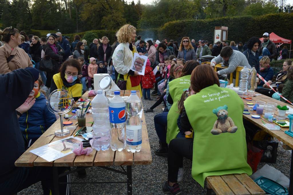 Tutti ai giardini Estensi: arriva il ponte del sorriso a Varese