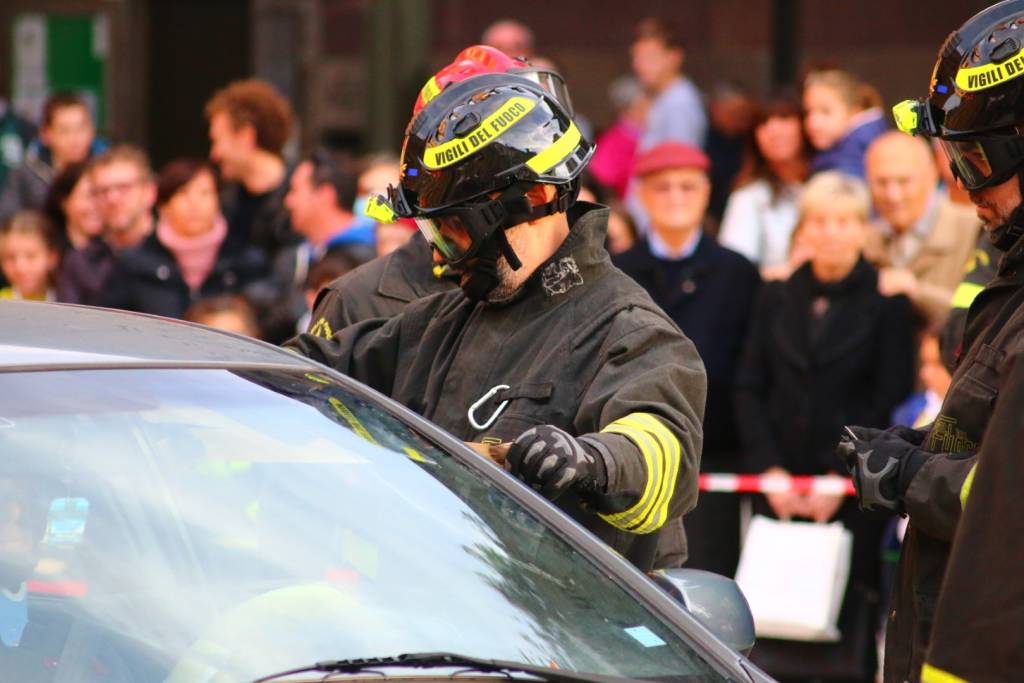 Vigili del Fuoco in piazza San Magno a Legnano