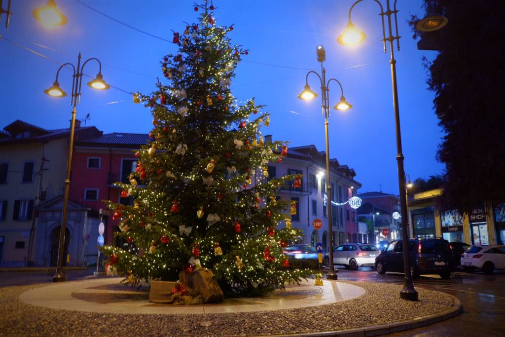 A Besozzo si accende il Natale 2022