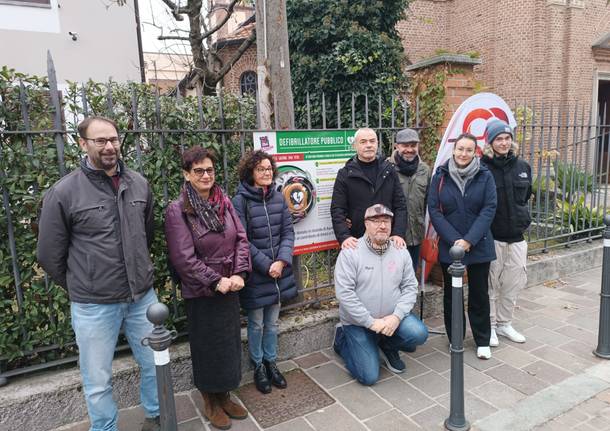 A Garbatola taglio del nastro per il nuovo defibrillatore donato in memoria di Aurelio Capuzzi