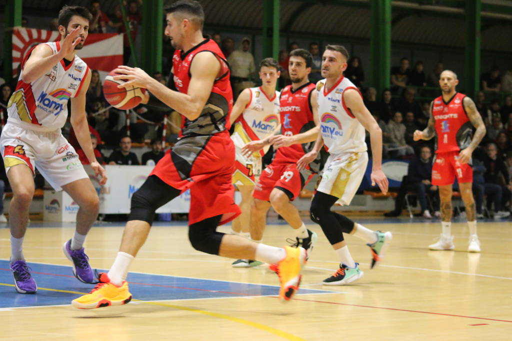 Basket: Legnano sfida Oleggio 