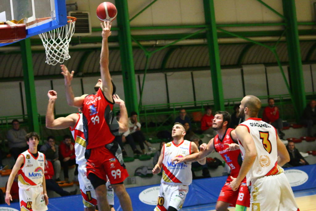 Basket: Legnano sfida Oleggio 