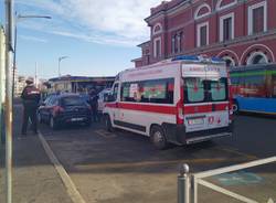 carabinieri ambulanza stazione nord piazzale trento varese