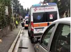 Schianto in via Copelli a Varese, traffico in tilt feriti bambini
