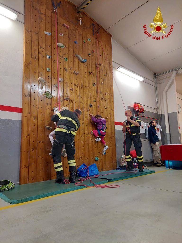 Caserme a perte a Milano per santa Barbara