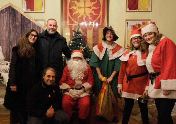 Contrada Legnarello: un successo i mercatini di Natale giallo-rossi