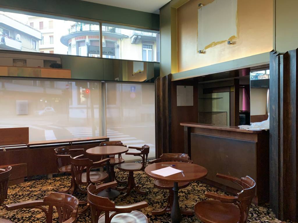 Dentro l’hotel City, fra poco studentato dell’Insubria