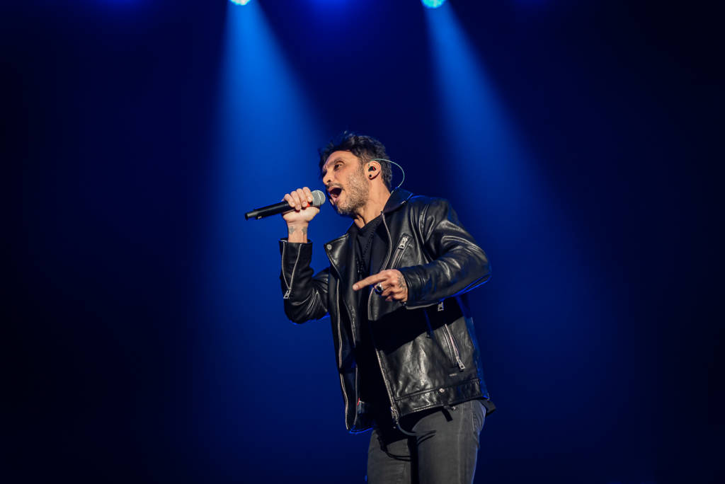 Fabrizio Moro in concerto al Forum di Assago di Milano 