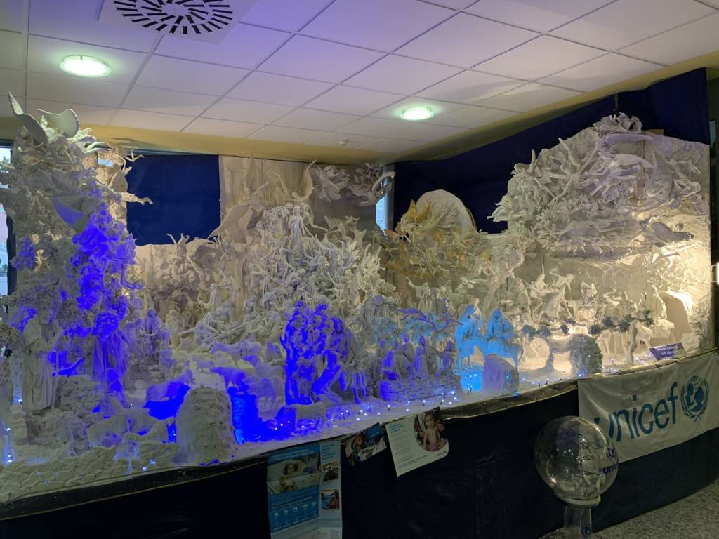 Il presepe di gesso dell’ospedale di Circolo di Varese