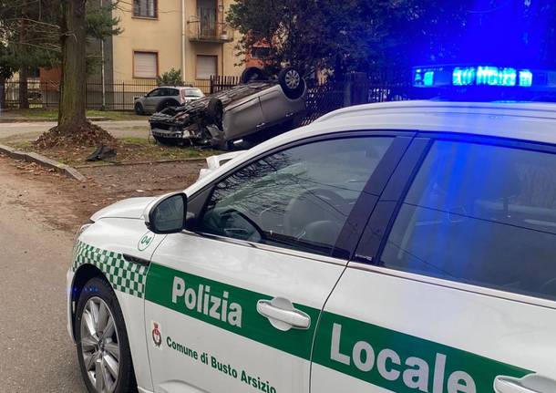 incidente ribaltamento busto arsizio