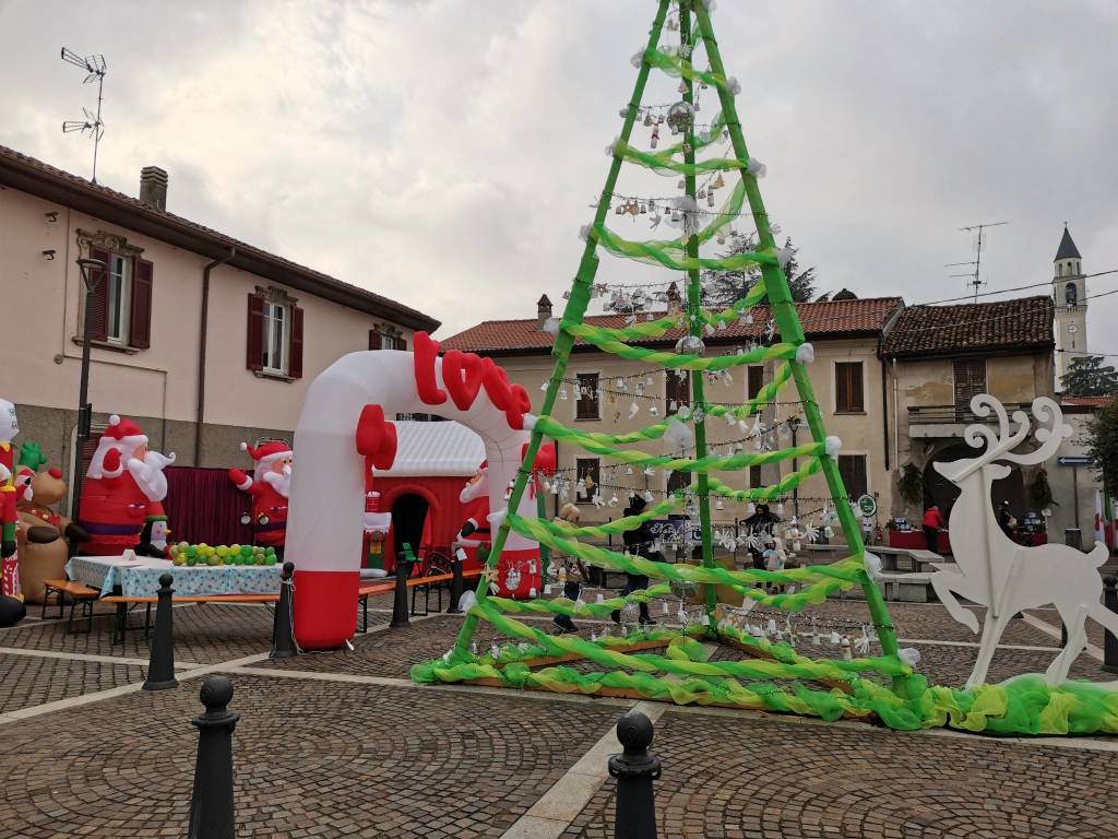 "L'é Natal a Sulbià": successo per i mercatini di Solbiate Olona 