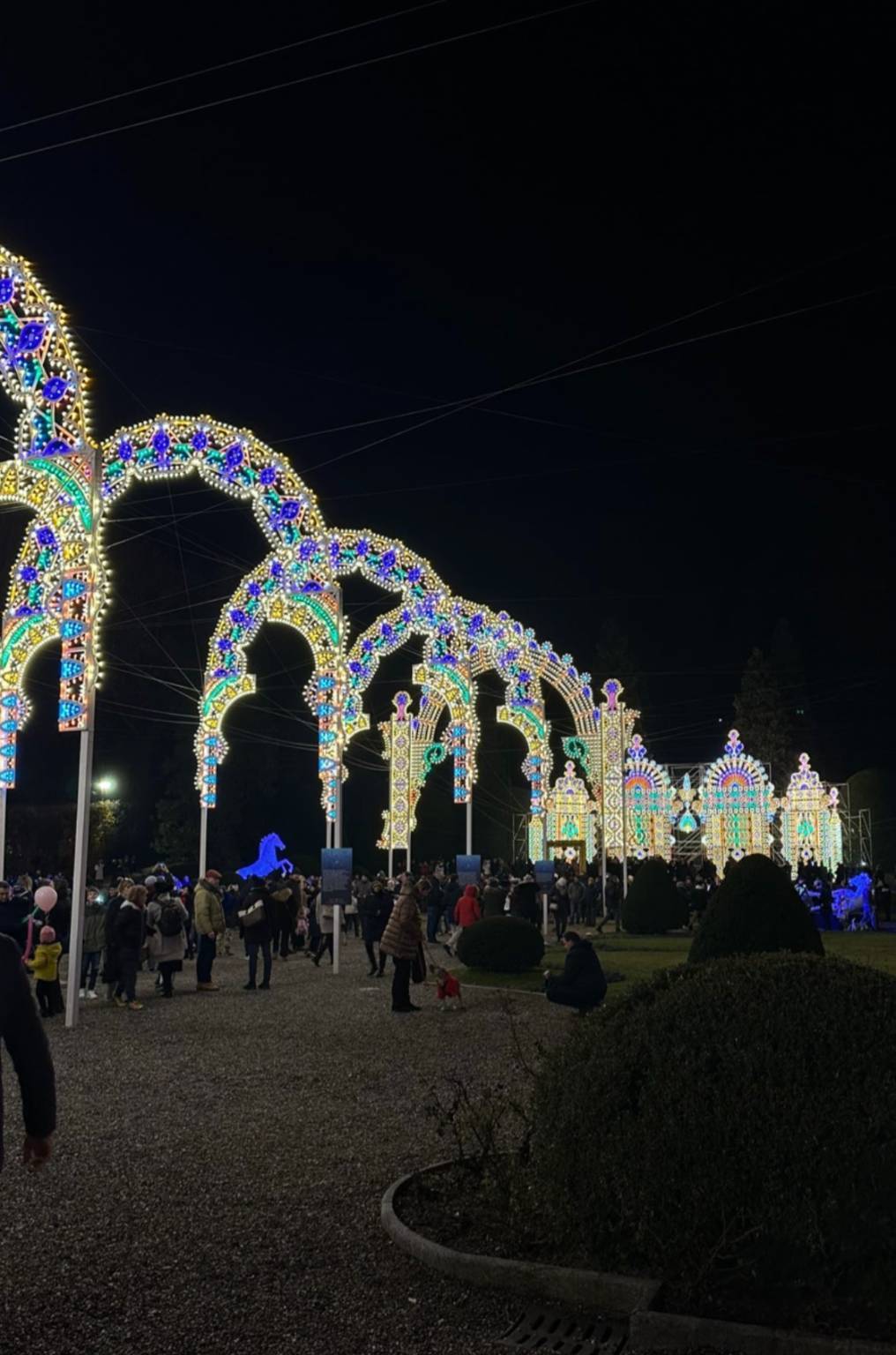 Le luci ai Giardini Estensi di Varese 2022 nelle foto di Ezio Cairoli 