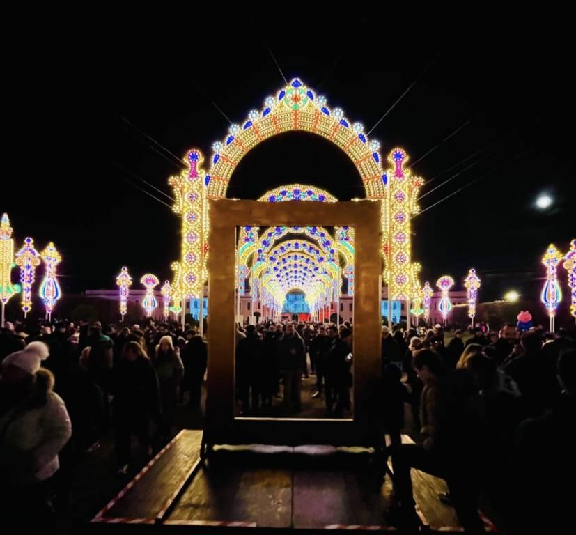 Le luci ai Giardini Estensi di Varese 2022 nelle foto di Ezio Cairoli 