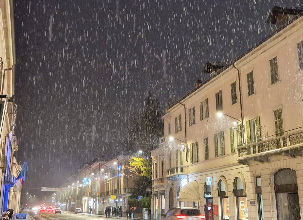 Neve in centro a Varese