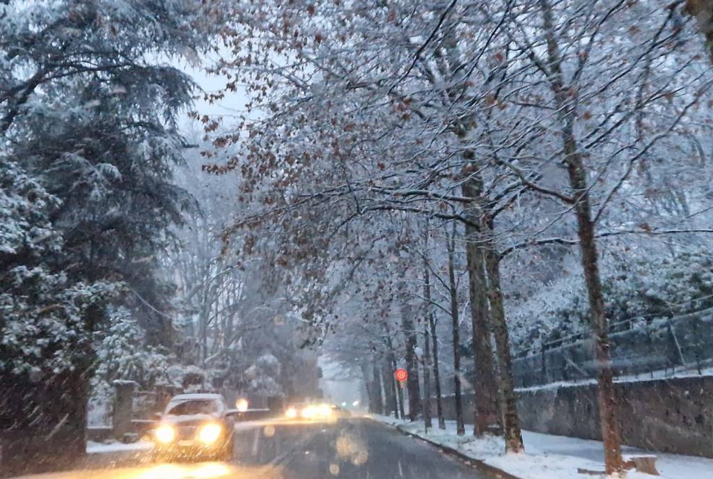 Neve in centro a Varese