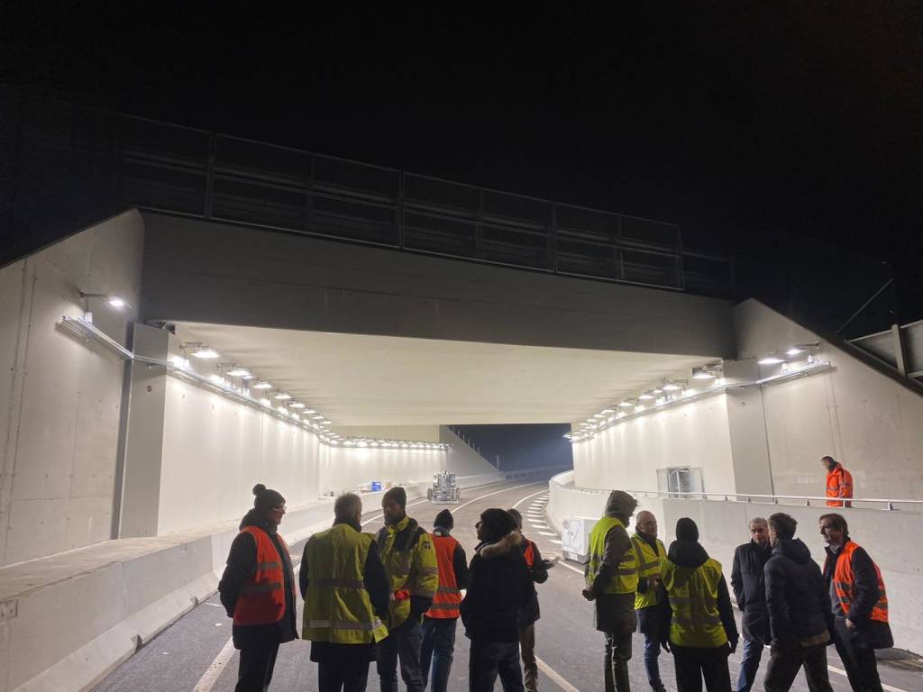Rotonda e svincolo autostradale, sopralluogo all'alba di sindaco e assessore