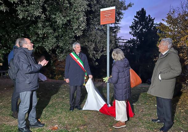 Una targa per Dante Isella