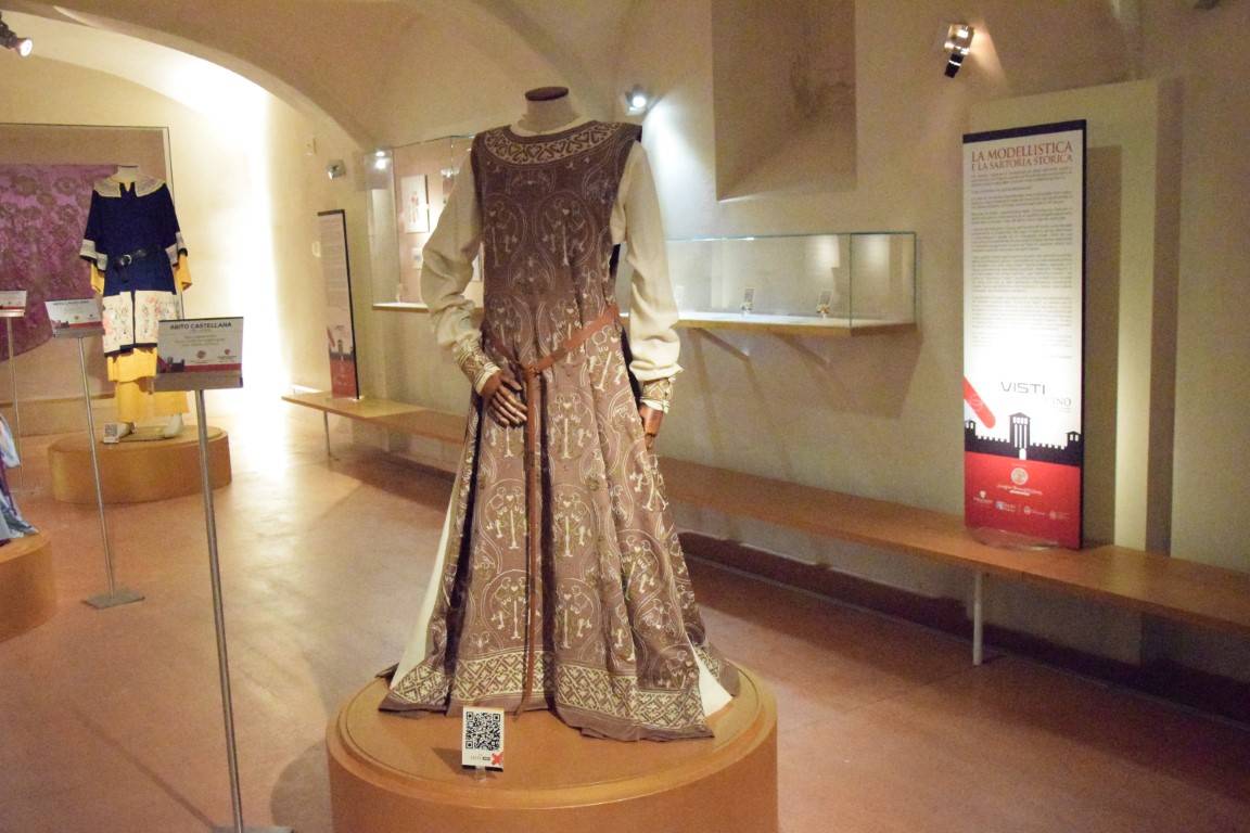Al Castello inaugurata la mostra dedicata alla sfilata del Palio di Legnano