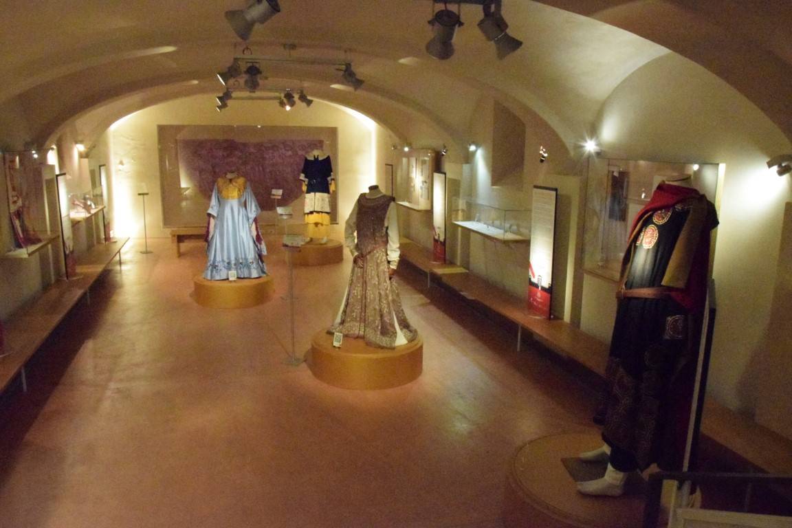 Al Castello inaugurata la mostra dedicata alla sfilata del Palio di Legnano