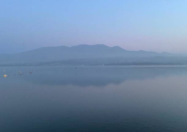 Atmosfere sul Lago di Varese in inverno