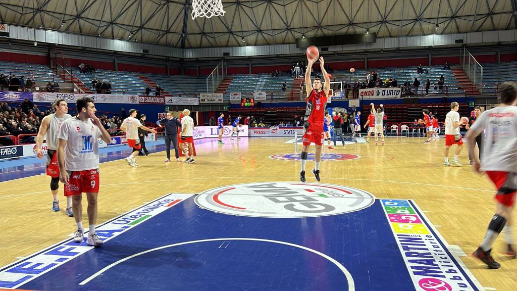 Basket: sfida tra Legnano e Montecatini 