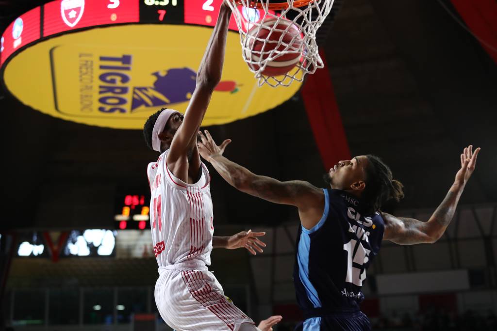 Openjobmetis Varese - Gevi Napoli 106-79