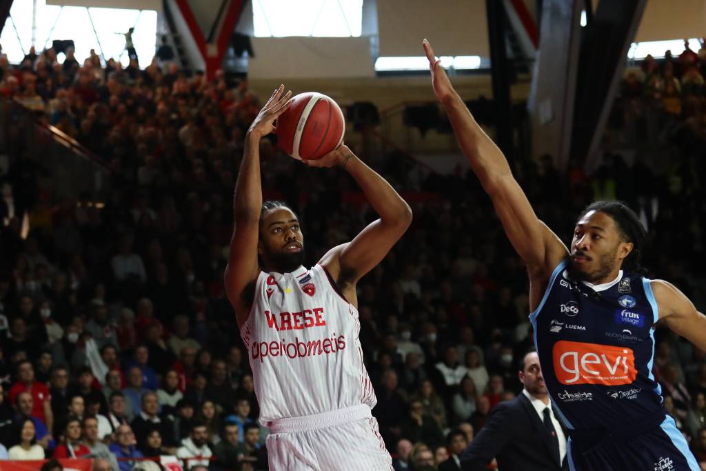 Openjobmetis Varese - Gevi Napoli 106-79