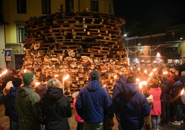 Il falò di Sant’Antonio 2023 di Varese