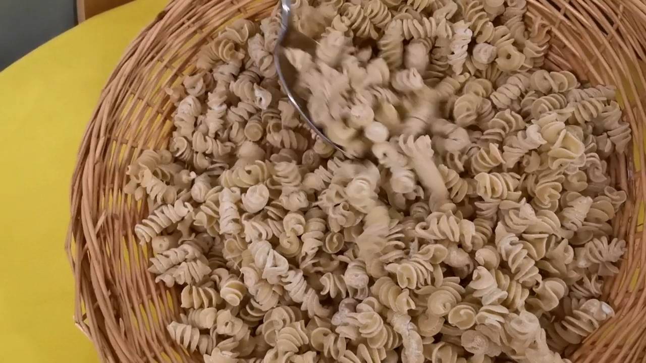 "Fatti della stessa pasta", la solidarietà a Castellanza arriva con un piatto di pasta 