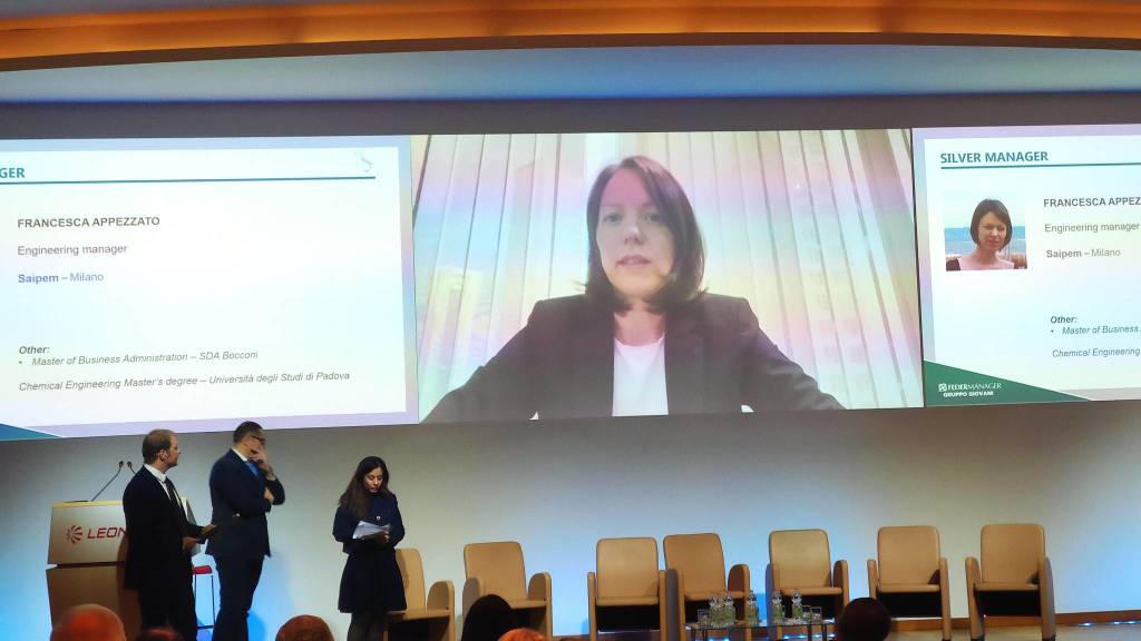 Il premio Giovane manager 2022 alla Leonardo di Vergiate