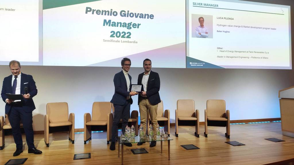 Il premio Giovane manager 2022 alla Leonardo di Vergiate