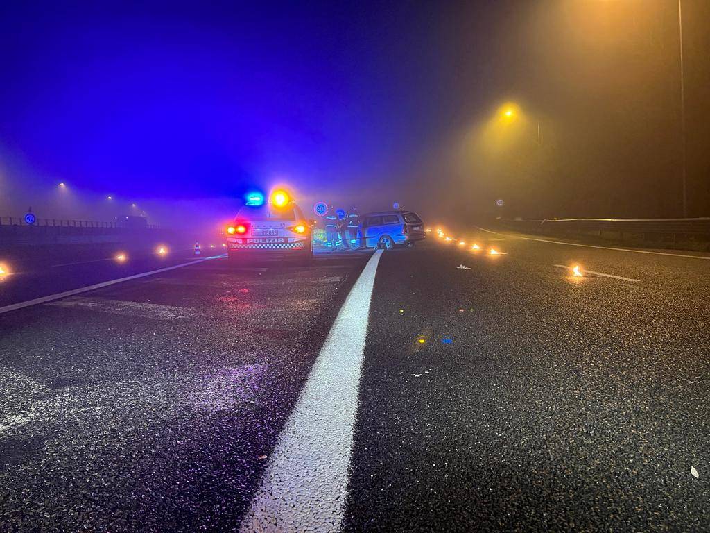 Incidente sull'A8 a Legnano, auto contro il guardrail 