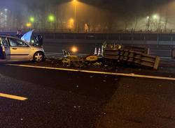 Incidente sull'A8 a Legnano, auto contro il guardrail 