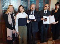 Liceo d'arconate - premiazione studentessa